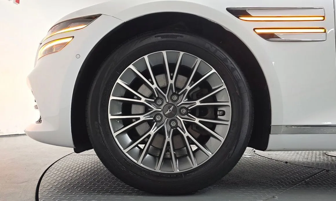 Genesis G80 — фото 9