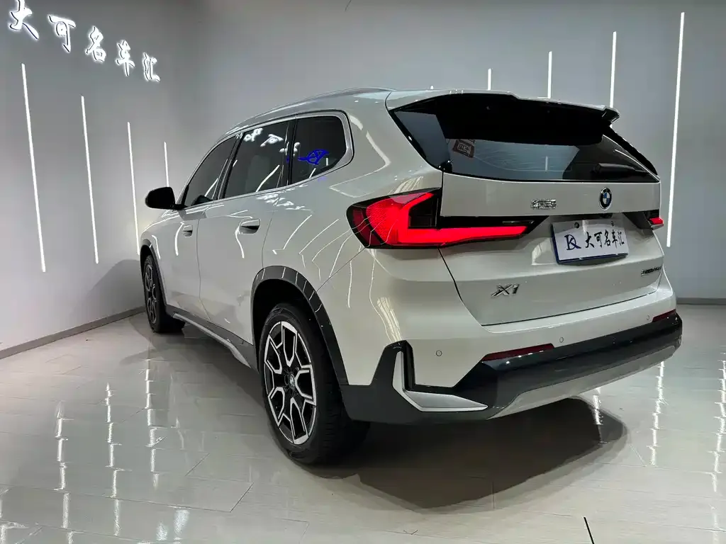 BMW X1 — фото 7