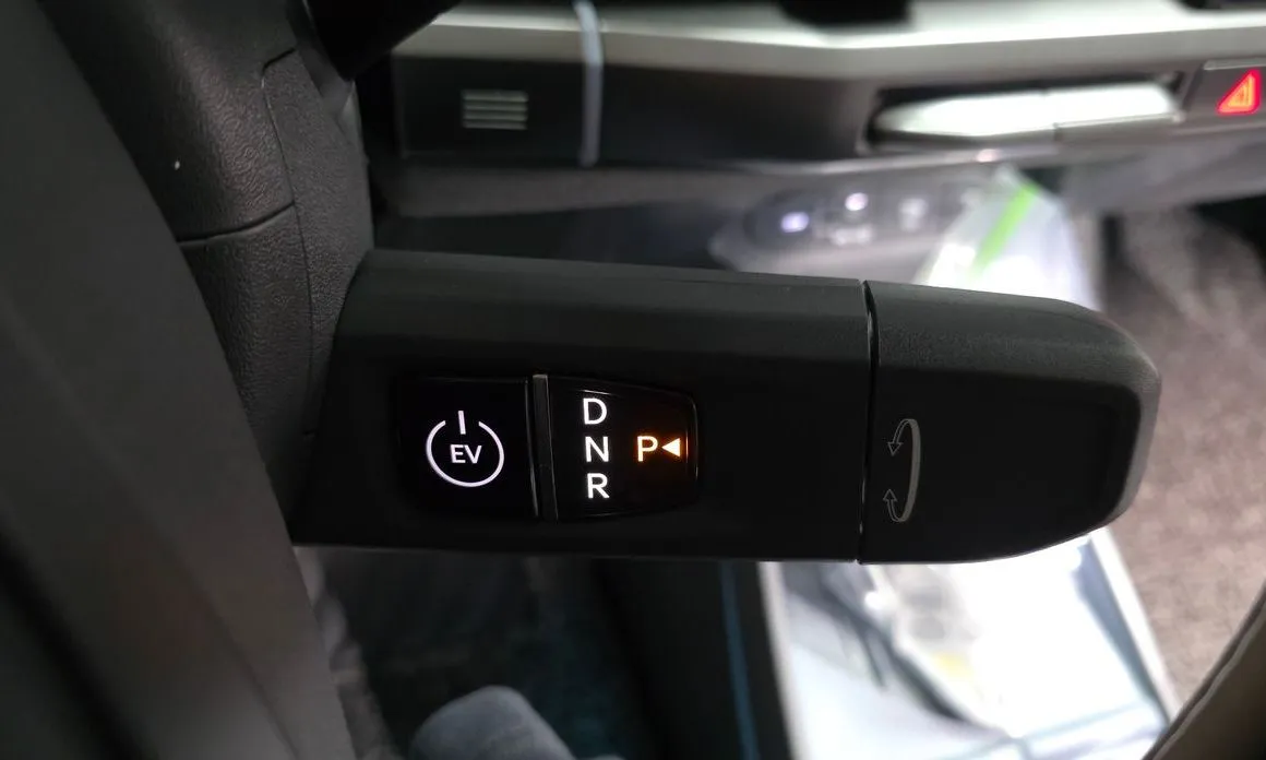 Kia EV3 — фото 9
