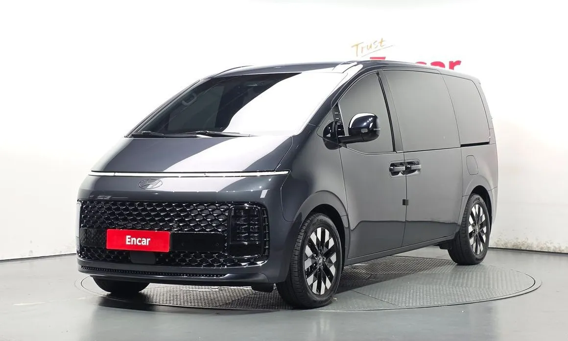 Hyundai Staria