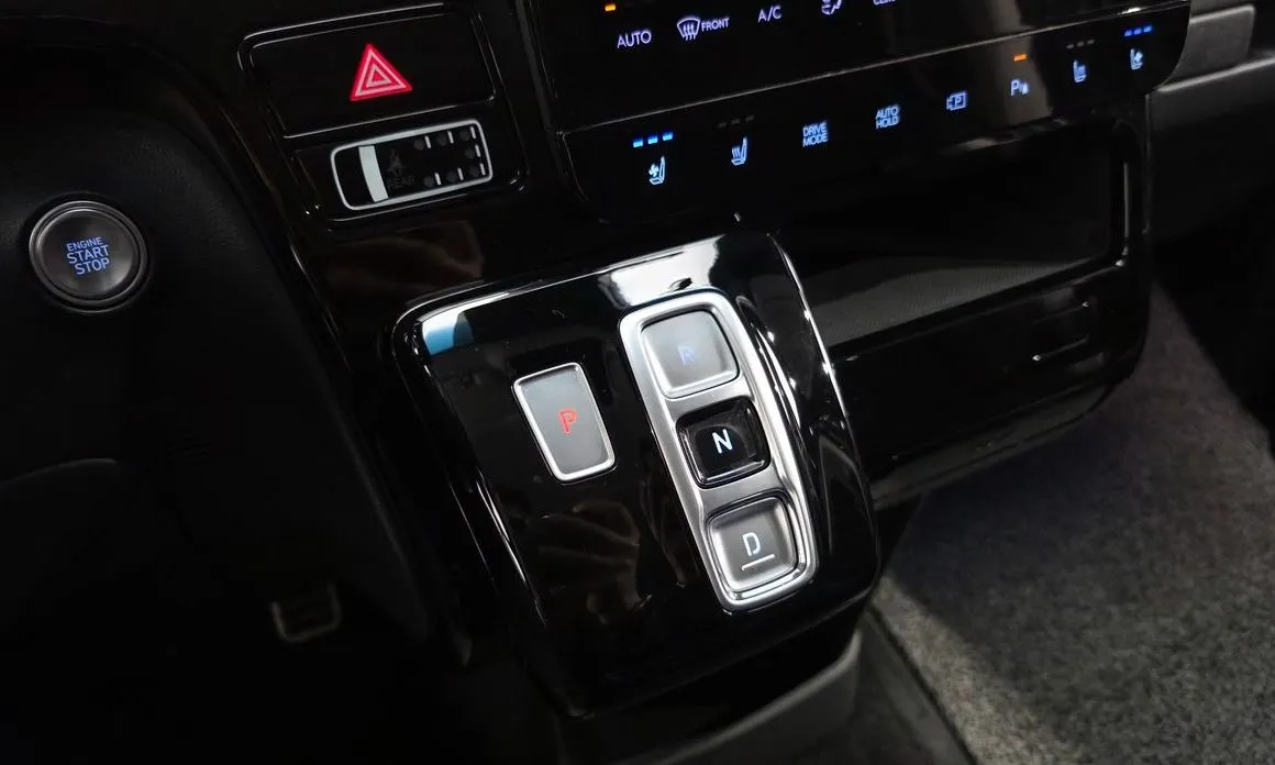 Hyundai Staria 2025 из KR, фото 7