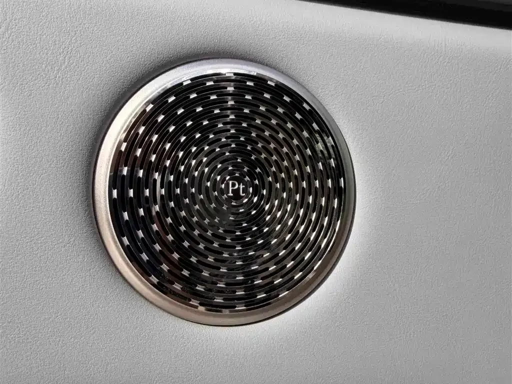 Li Auto i6 — фото 7