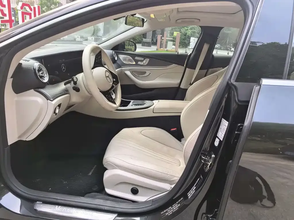 Mercedes-Benz CLS — фото 5
