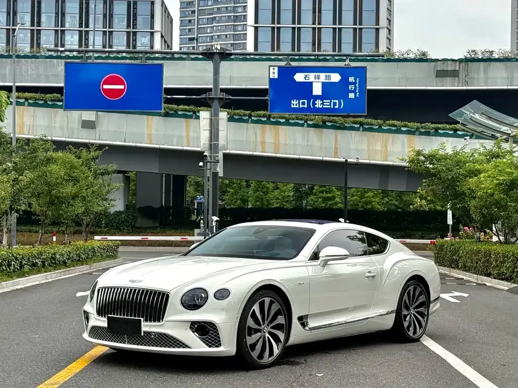 Bentley Continental — фото 6