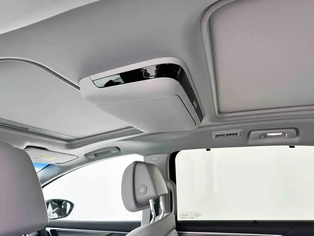 Buick GL8 Hybrid — фото 3