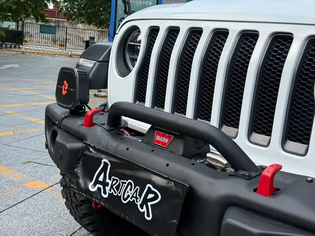 Jeep Wrangler — фото 8