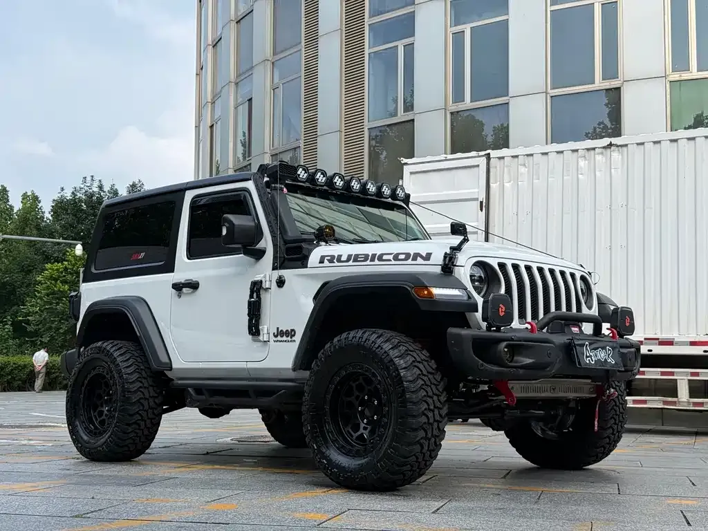 Jeep Wrangler — фото 5