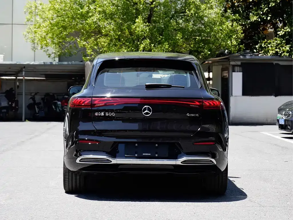 Mercedes-Benz EQS SUV — фото 7