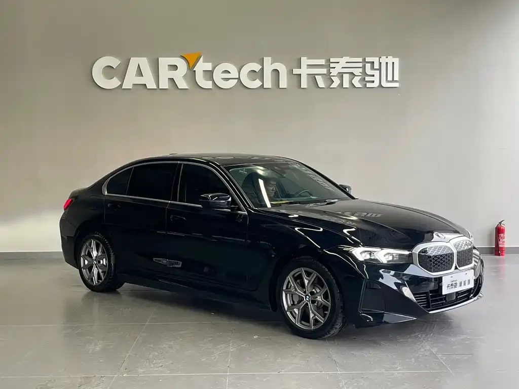 BMW i3 — фото 7