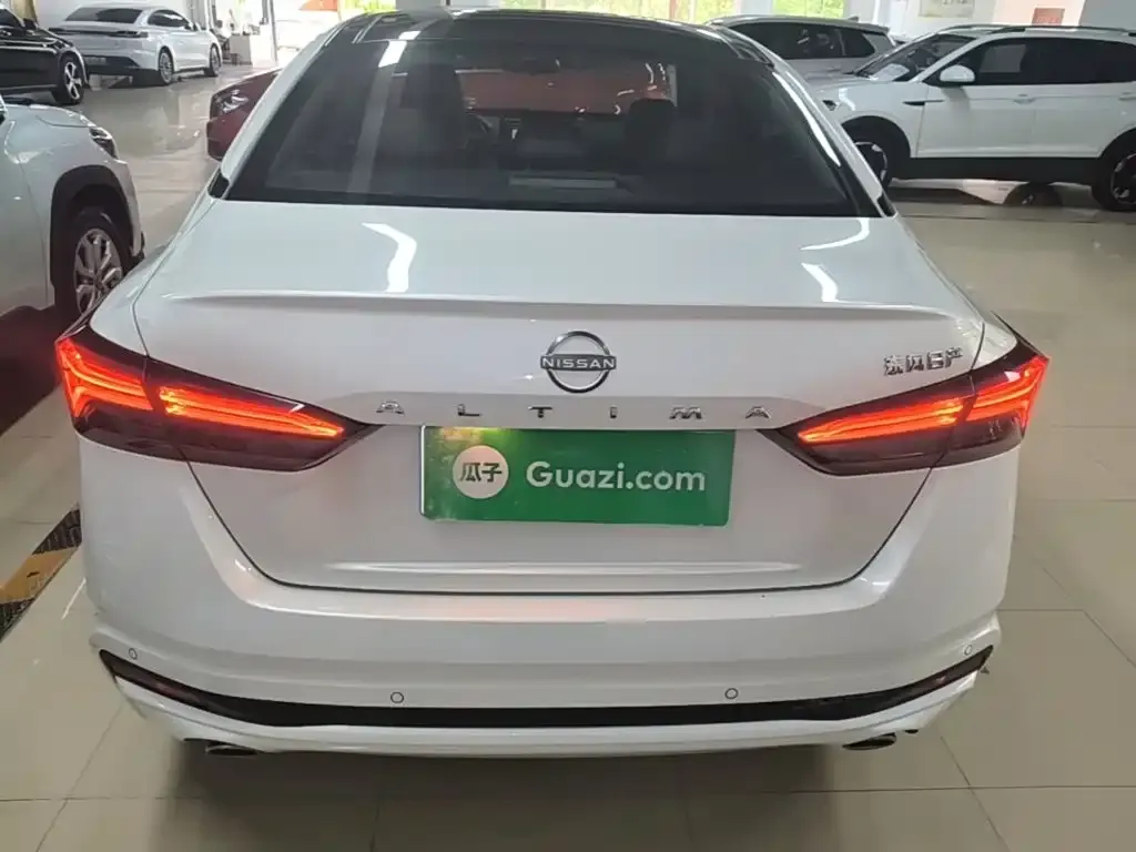 Nissan Teana — фото 3