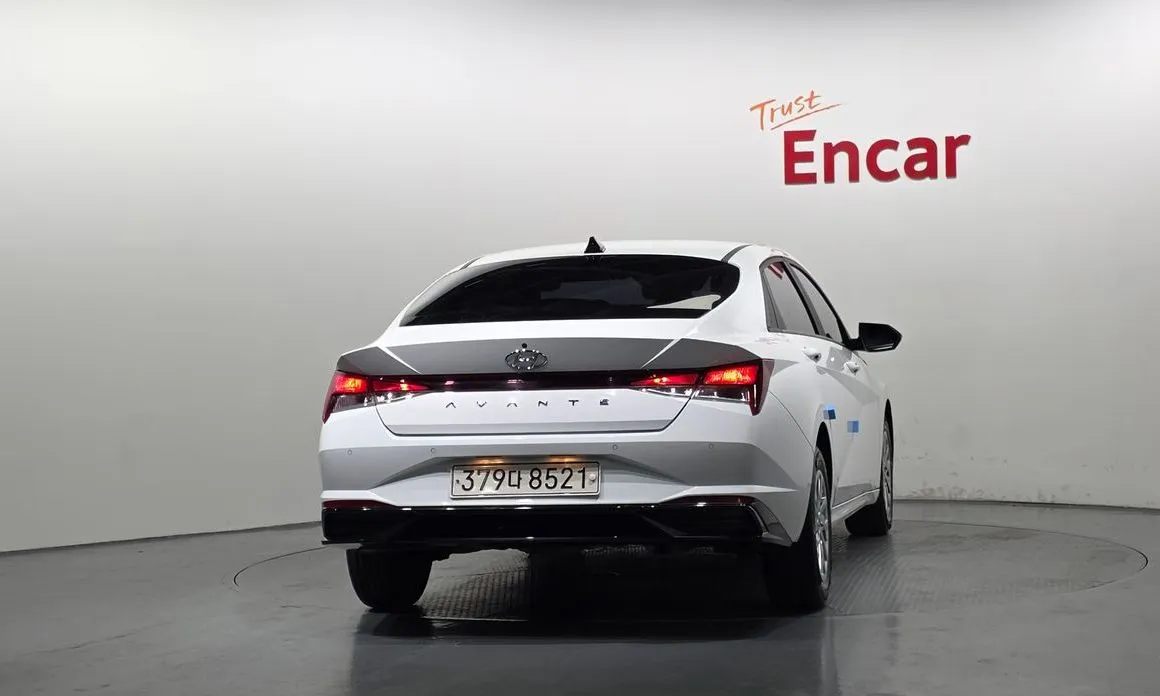 Hyundai AVANTE — фото 2