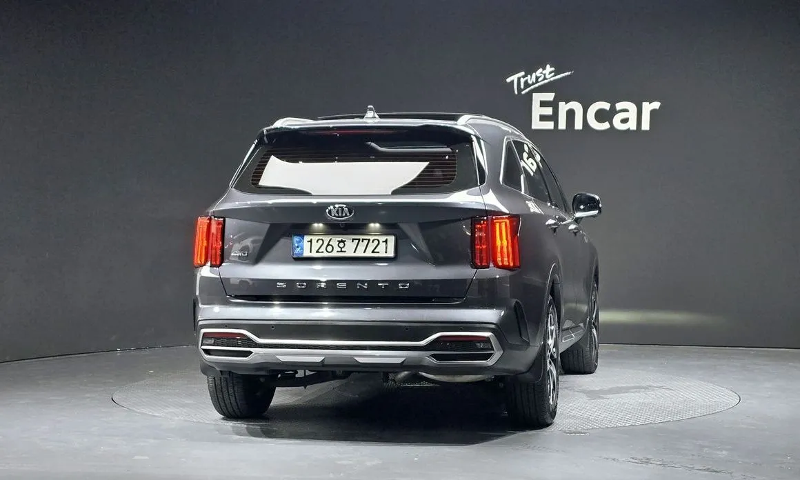 Kia Sorento — фото 4
