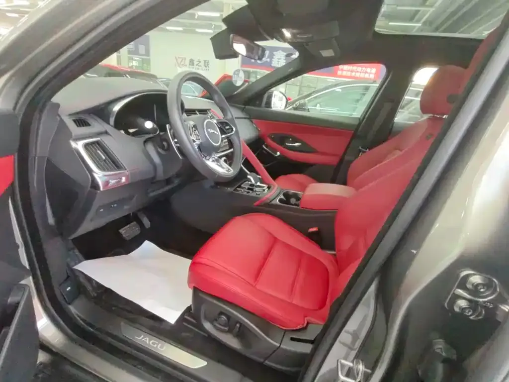 Jaguar E-PACE 2023 из CN, фото 3