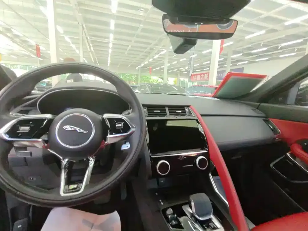 Jaguar E-PACE 2023 из CN, фото 2