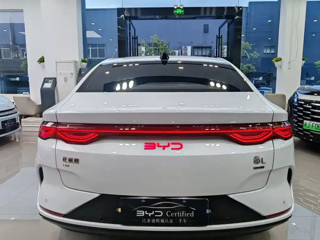 BYD Qin L — фото 3
