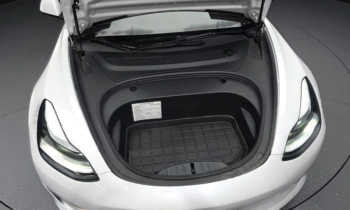 Tesla Model 3 — фото 10
