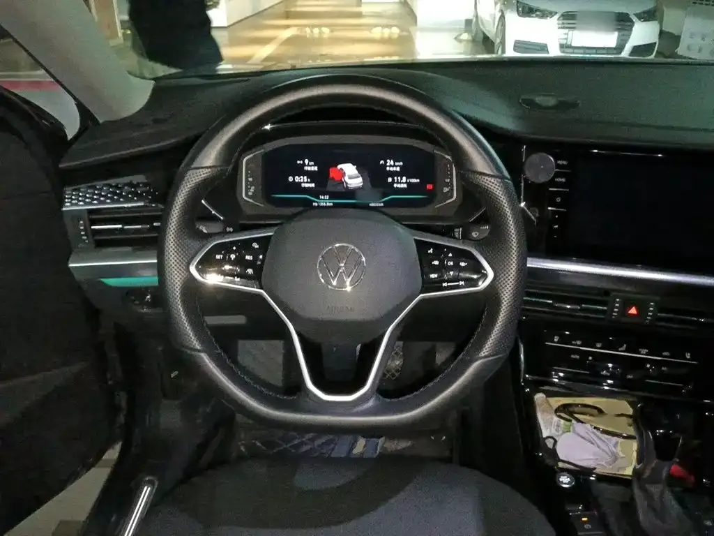 Volkswagen Passat — фото 9
