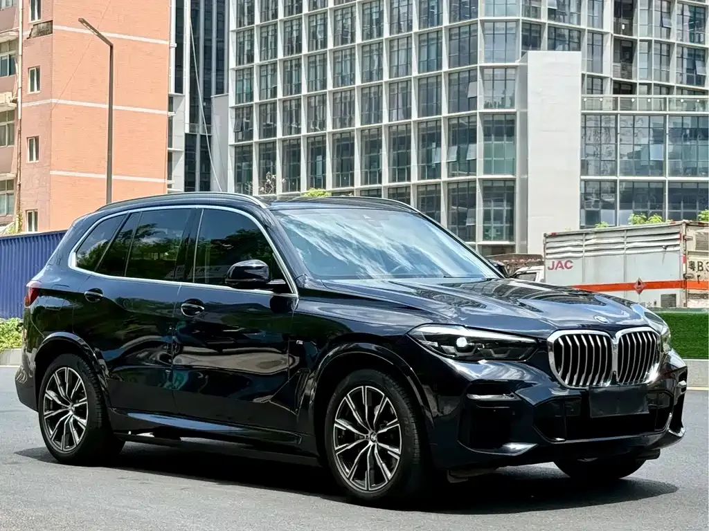 BMW X5 (Import) — фото 1