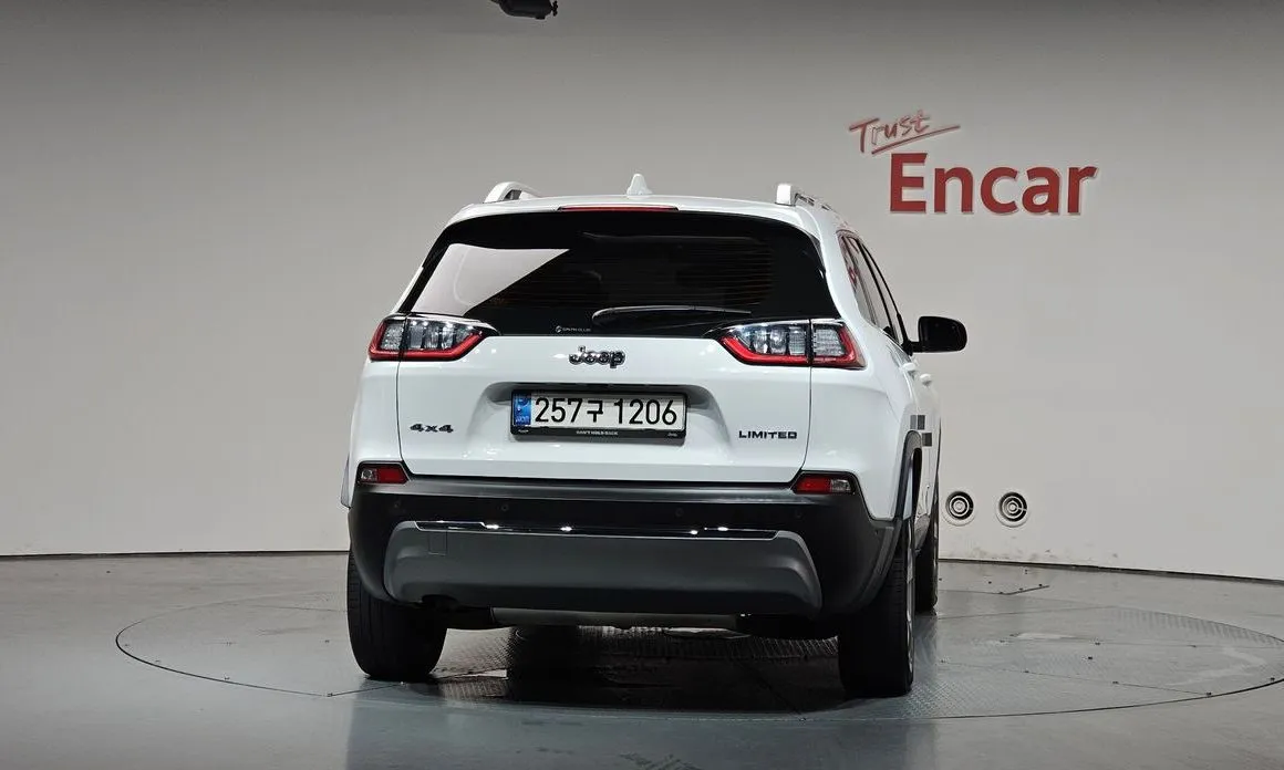 Jeep Cherokee 2021 из KR, фото 7