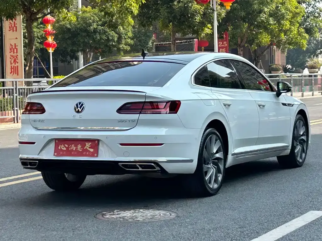 Volkswagen CC — фото 6