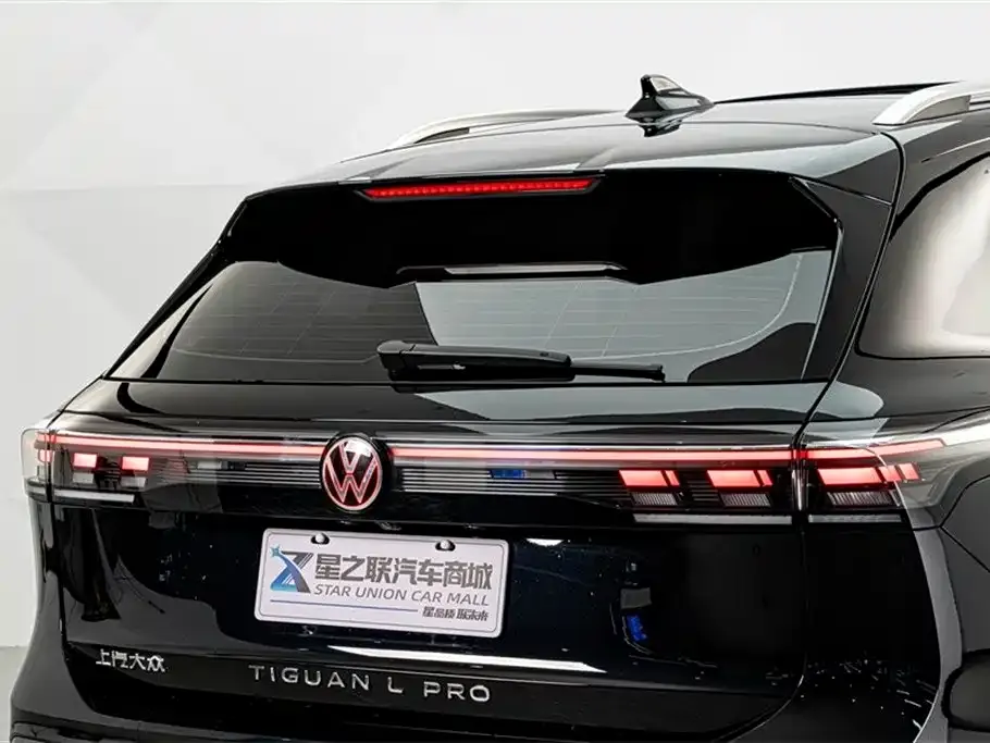 Volkswagen Tiguan L — фото 6
