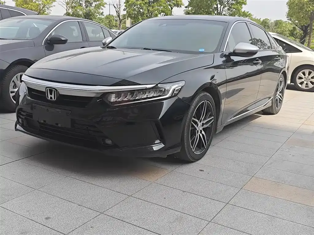 Honda Inspire — фото 1