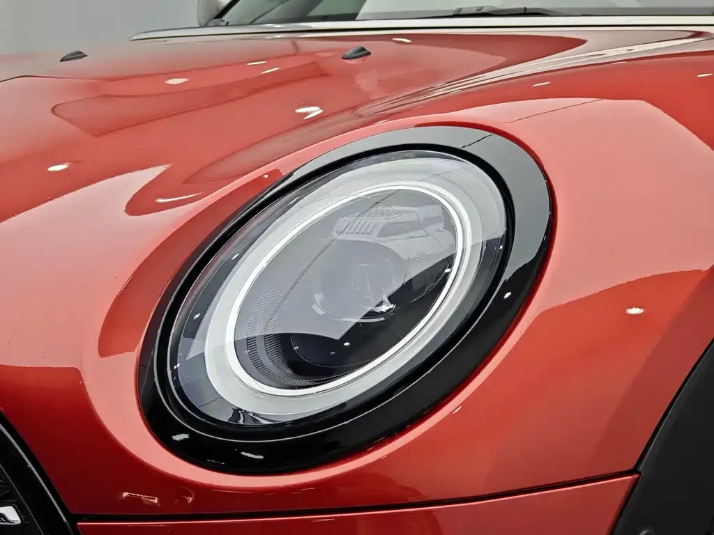 MINI Clubman — фото 6