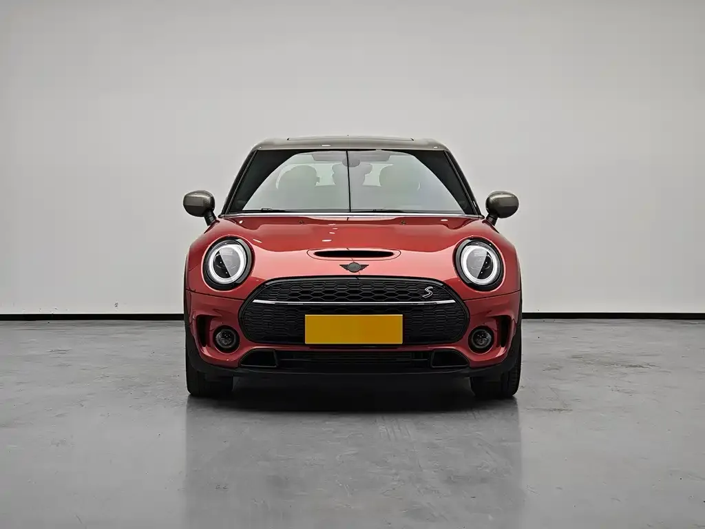 MINI Clubman — фото 4