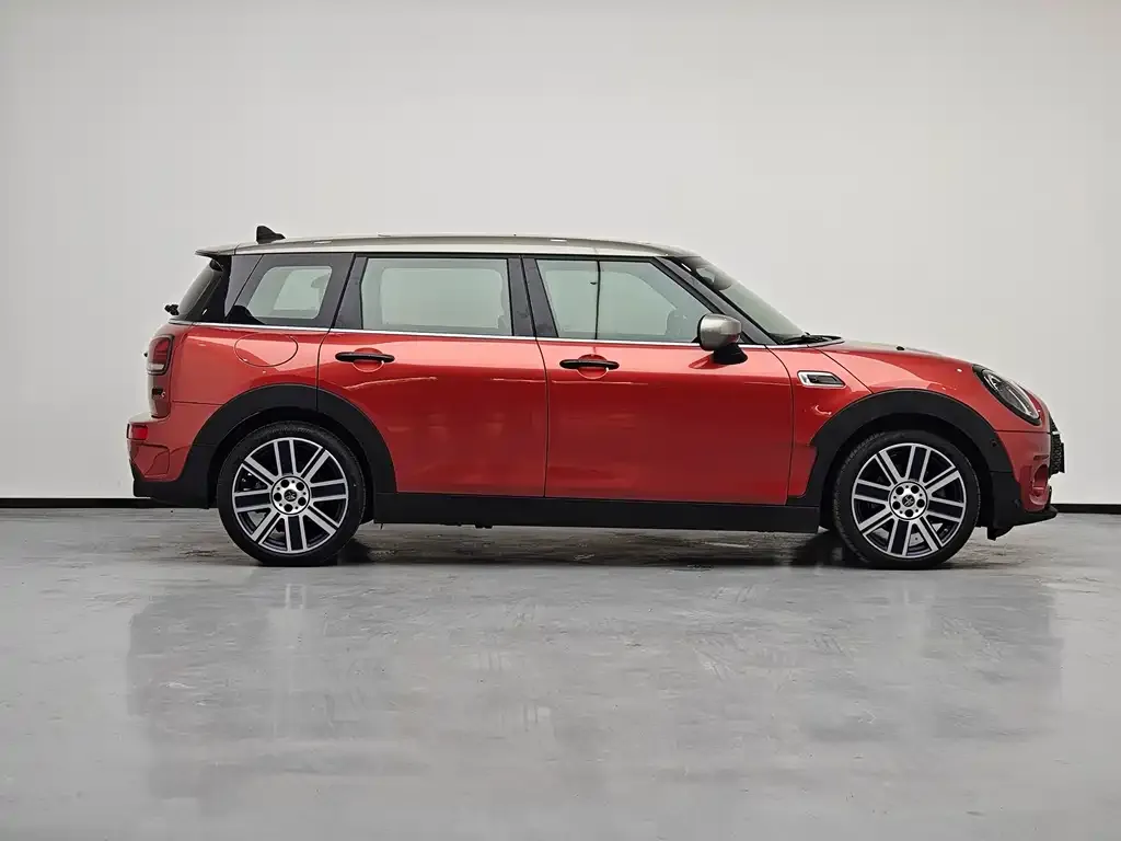 MINI Clubman — фото 7