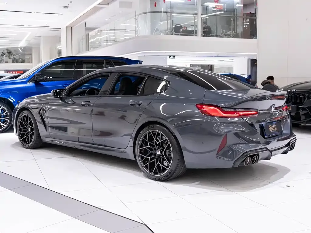 BMW M8 — фото 5