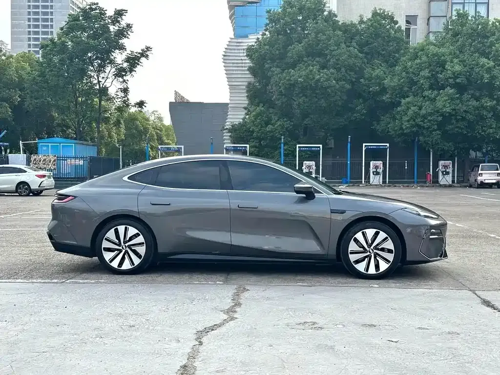 Geely Galaxy E8 2024 из CN, фото 5