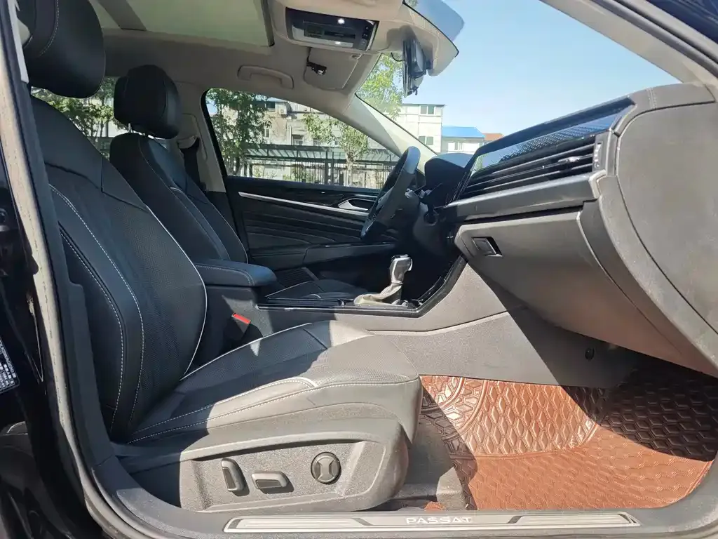 Volkswagen Passat — фото 6