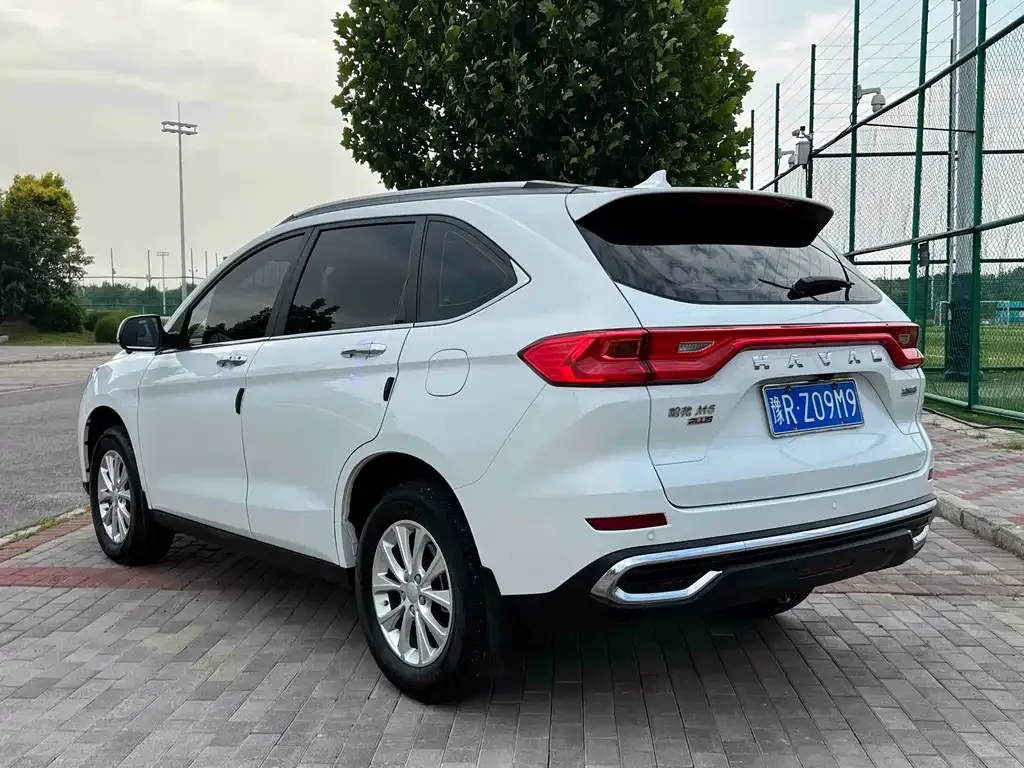 Haval M6 — фото 9