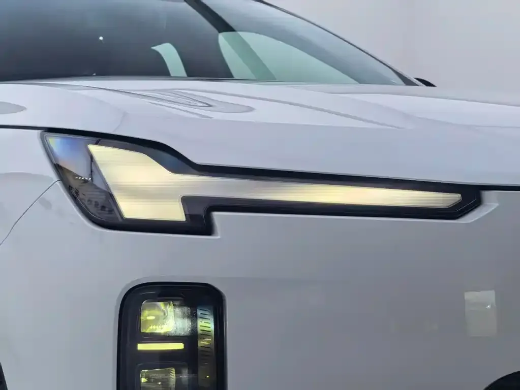 Volvo XC70 Plug-in Hybrid 2026 из CN, фото 3
