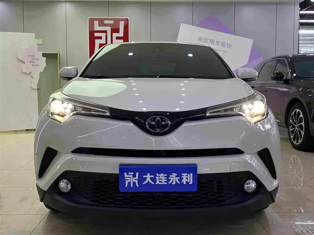 Toyota C-HR — фото 5