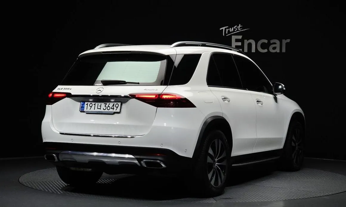 Mercedes-Benz GLE-Class — фото 9