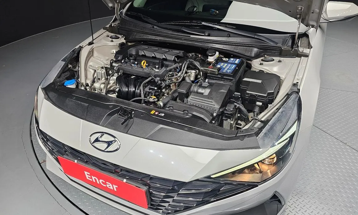 Hyundai AVANTE — фото 3