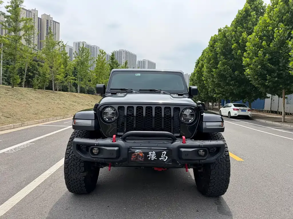 Jeep Gladiator — фото 6