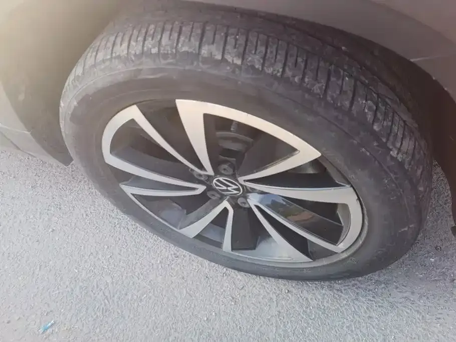 Volkswagen Tharu — фото 2