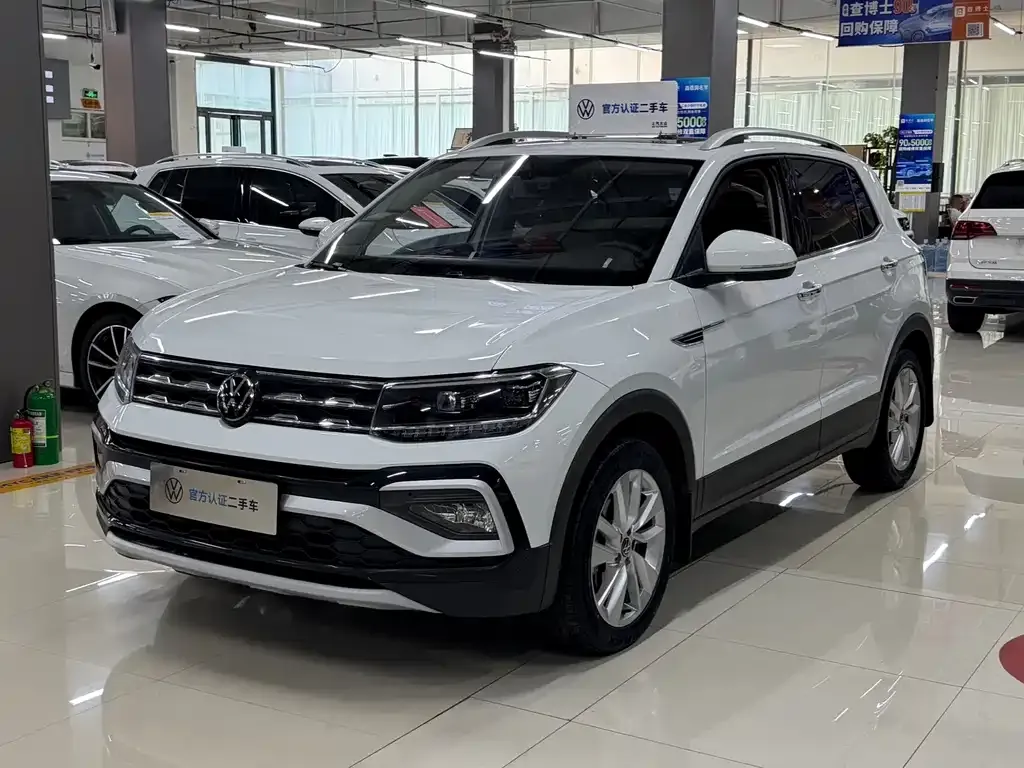 Volkswagen T-Cross — фото 1
