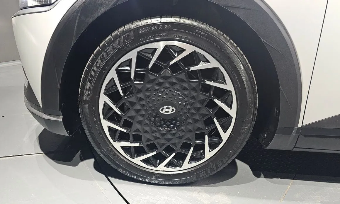 Hyundai Ioniq5 — фото 10