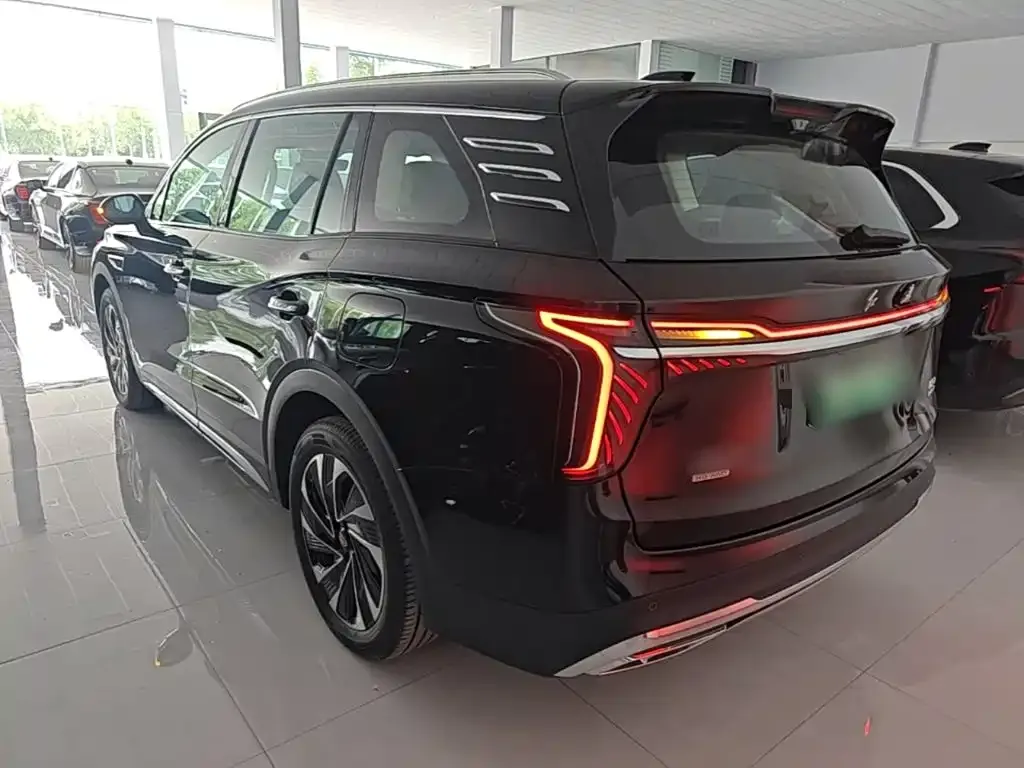 Hongqi HS7 PHEV — фото 5