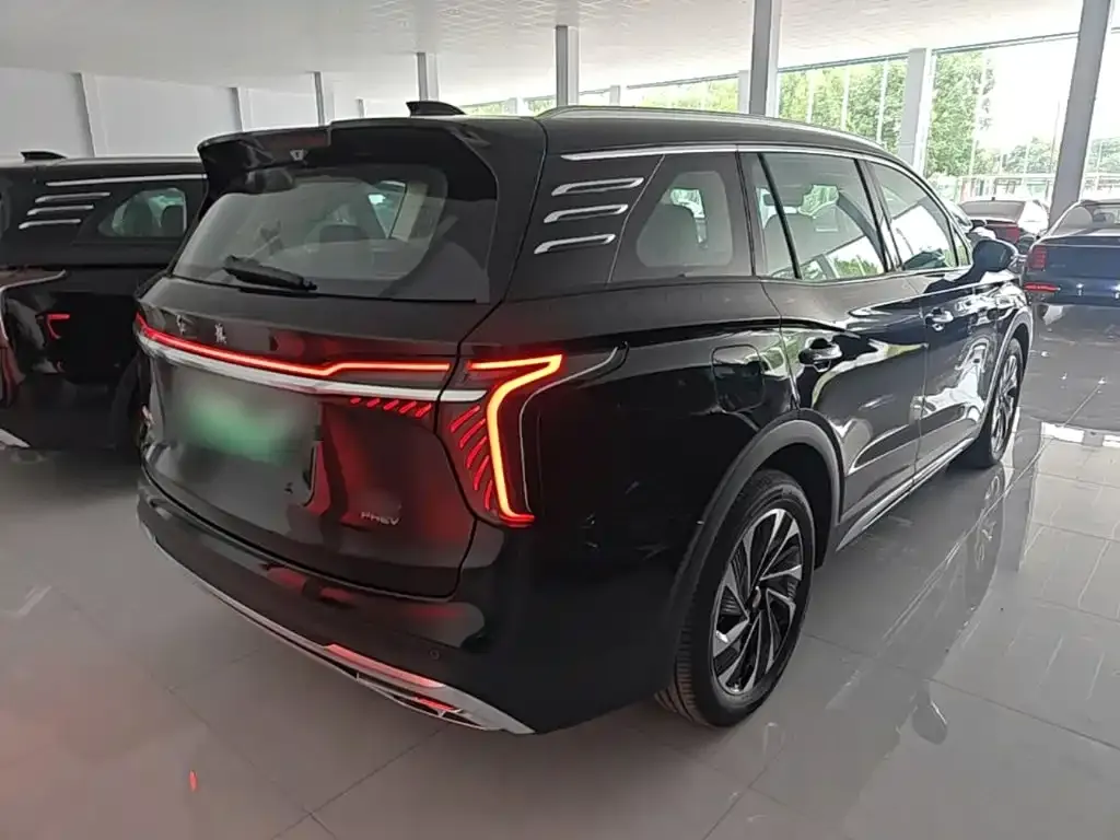 Hongqi HS7 PHEV — фото 4