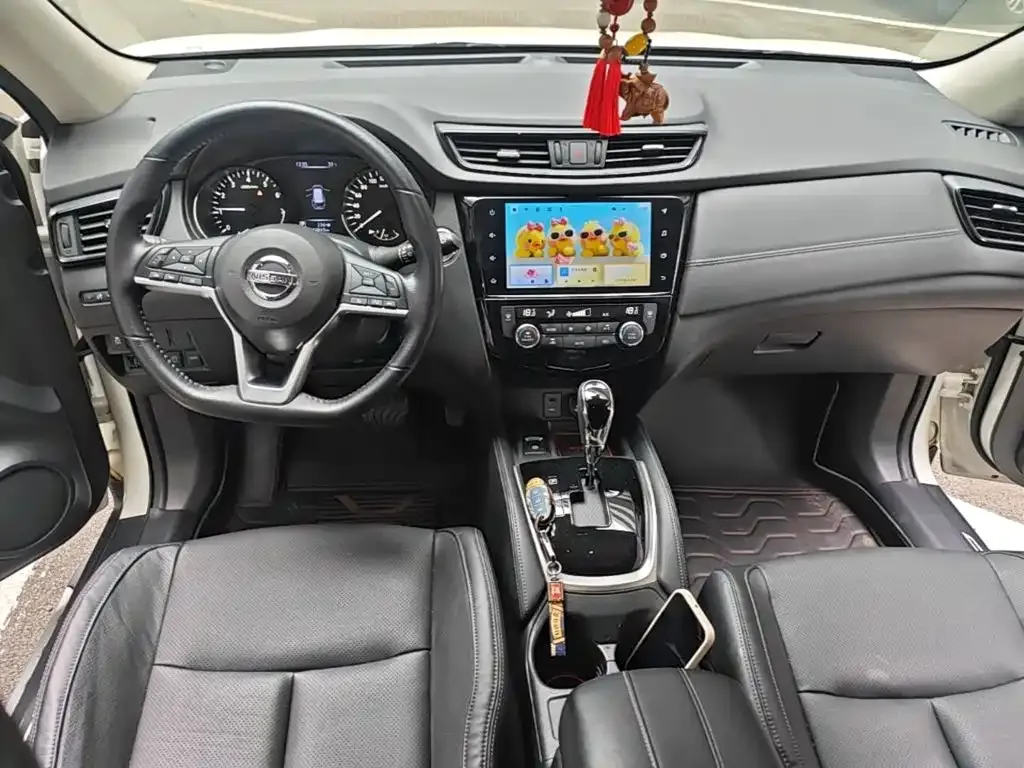 Nissan X-Trail — фото 10