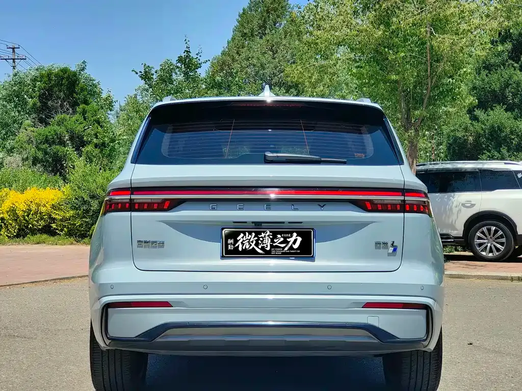 Geely Xingyue L — фото 9