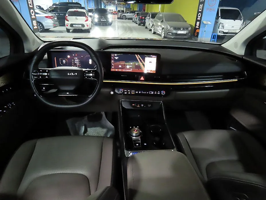 Kia Carnival — фото 10