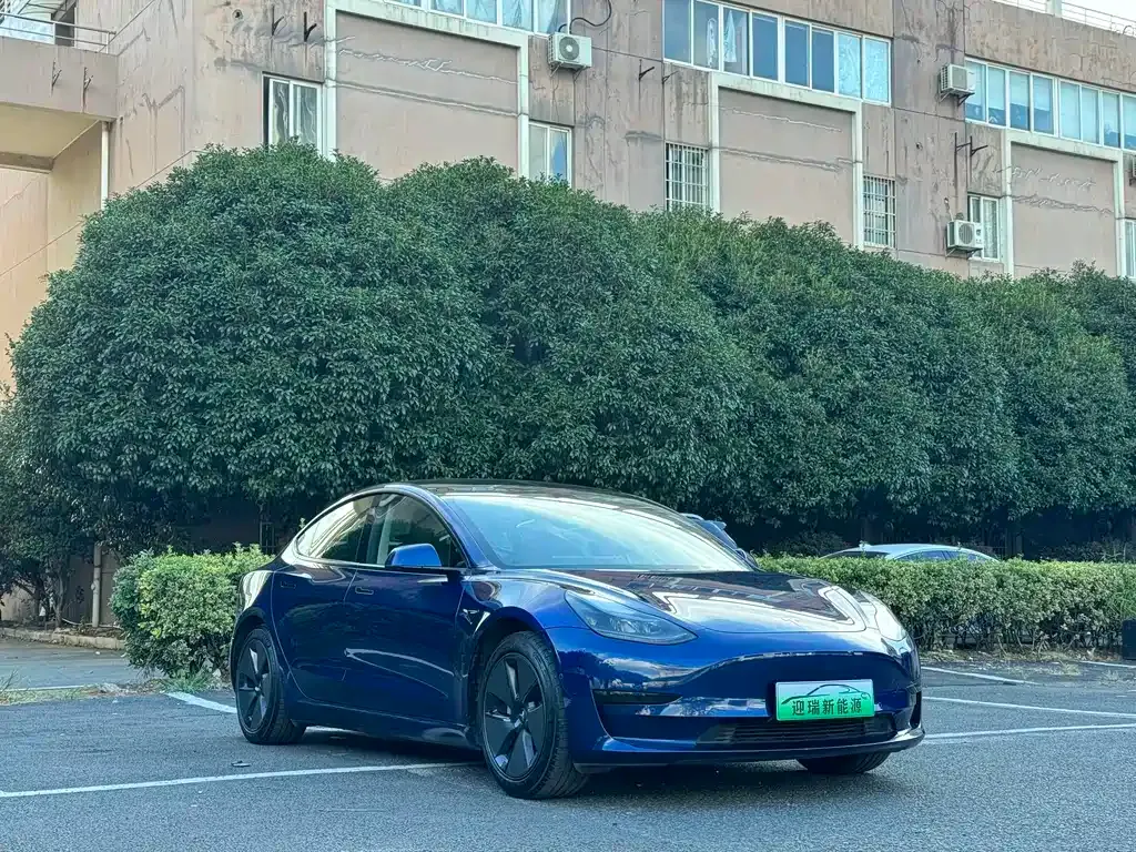 Tesla Model 3 — фото 8