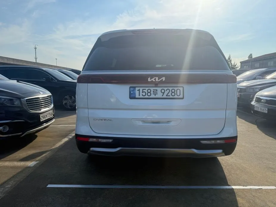 Kia Carnival — фото 2