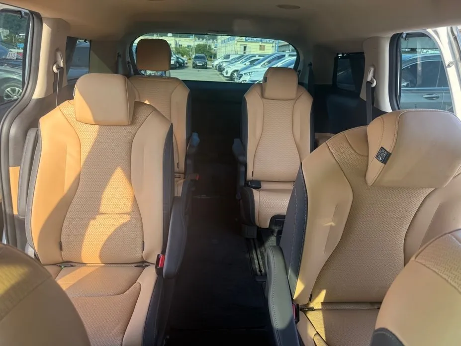 Kia Carnival — фото 4