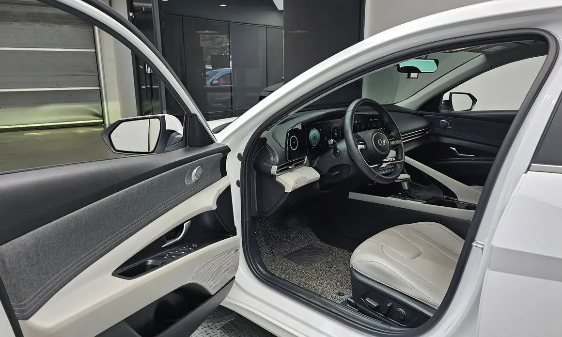 Hyundai AVANTE 2022 из KR, фото 4